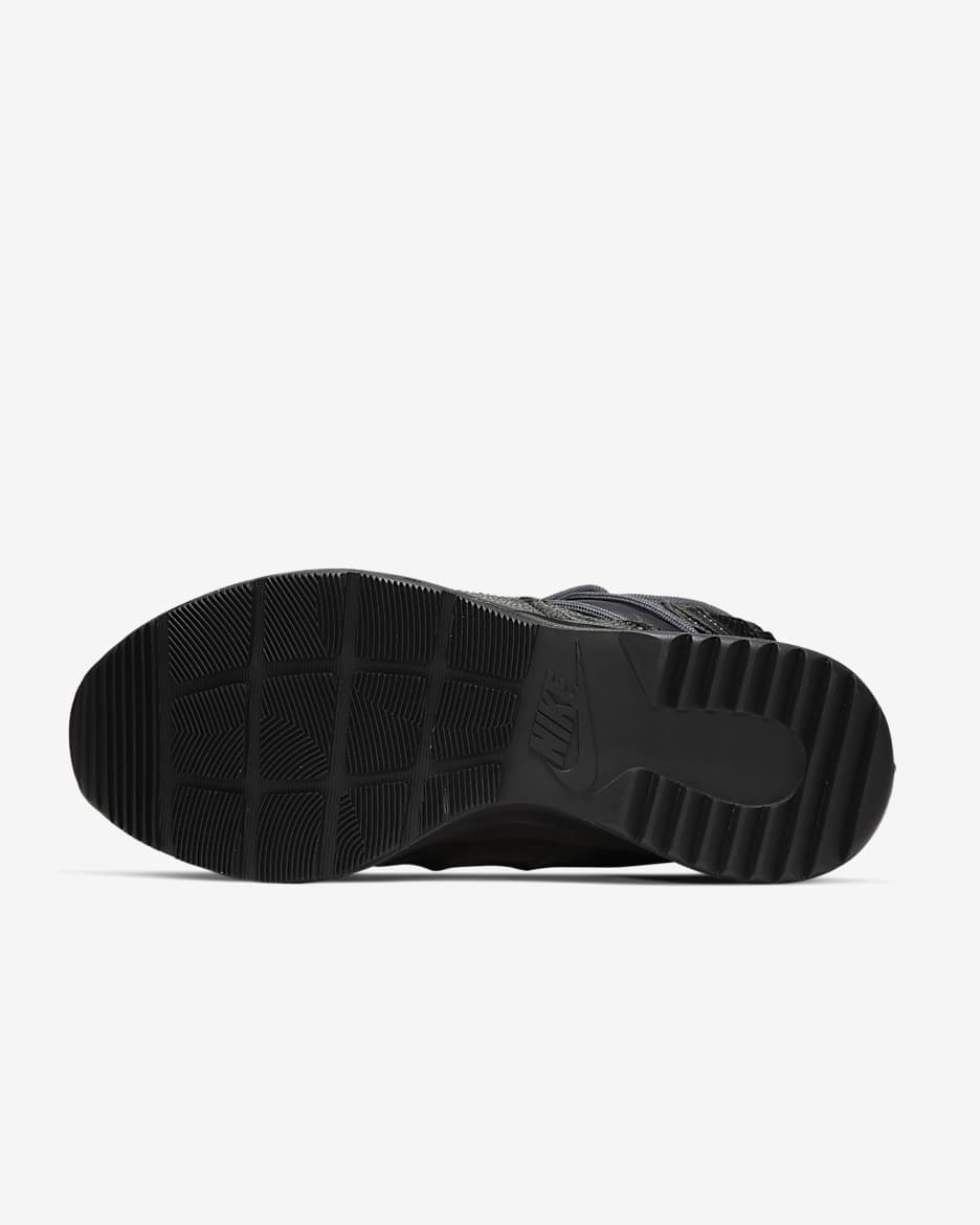 Nike tanjun all black online